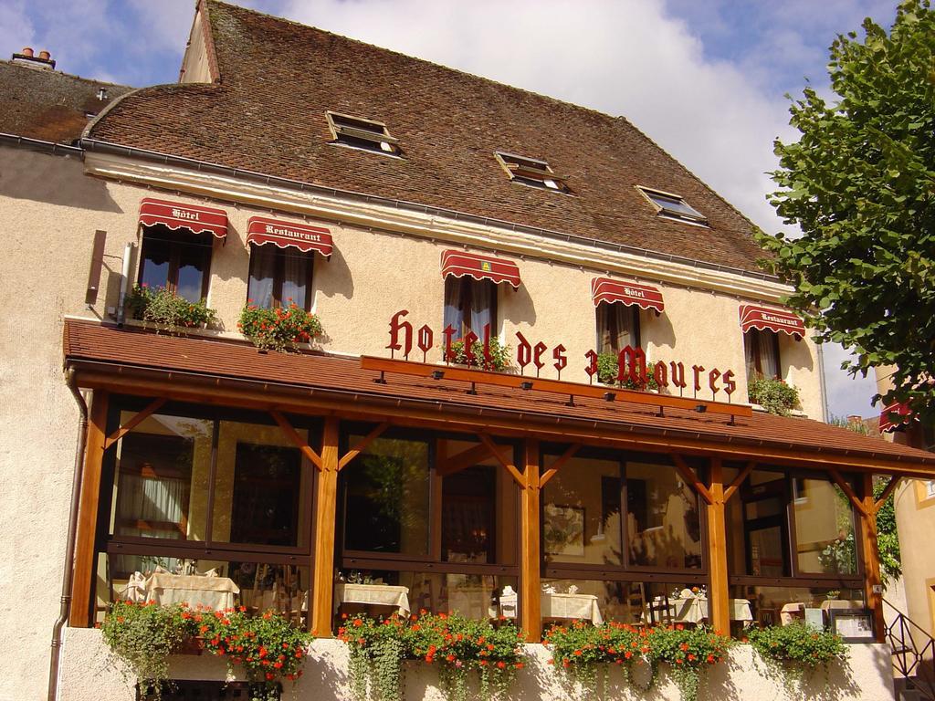 Hotel Logis Des Trois Maures Couches Exterior foto